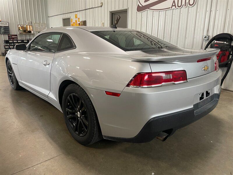 Used 2014 Chevrolet Camaro LT RWD image 3