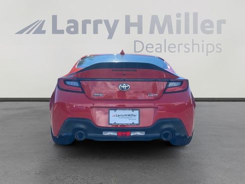 Used 2024 Toyota GR86 TRUENO Edition image 4