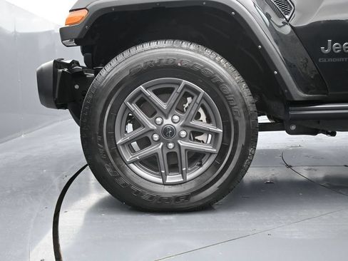 Used 2024 Jeep Gladiator Sport AWD/4WD image 26