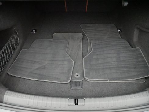 Used 2024 Audi A6 2.0T Premium w/ Convenience Package image 18