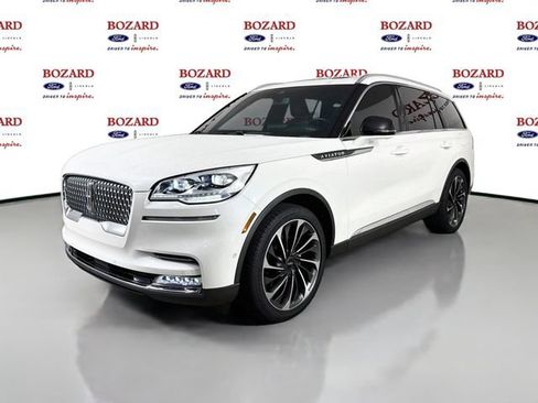 Certified 2023 Lincoln Aviator Reserve w/ Equipment Group 201A RWD image 4