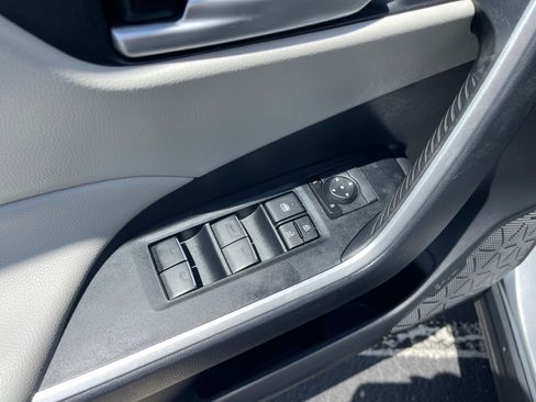 Used 2025 Toyota RAV4 XLE w/ Convenience Package FWD image 8