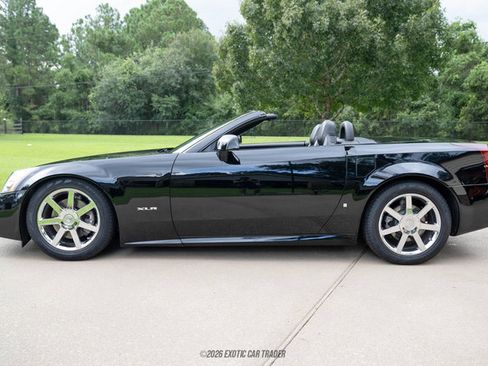 Used 2006 Cadillac XLR RWD image 1