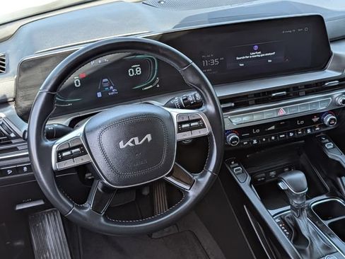 Used 2024 Kia Telluride S w/ S Sunroof Package FWD image 12