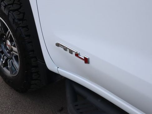Used 2024 GMC Sierra 1500 AT4 w/ Technology Package image 12