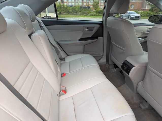 Used 2016 Toyota Camry XLE FWD image 29