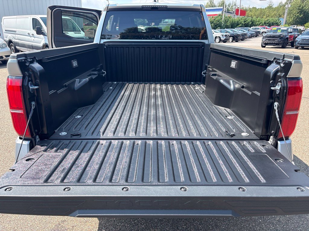 Used 2026 Toyota Tacoma TRD Sport AWD/4WD image 16