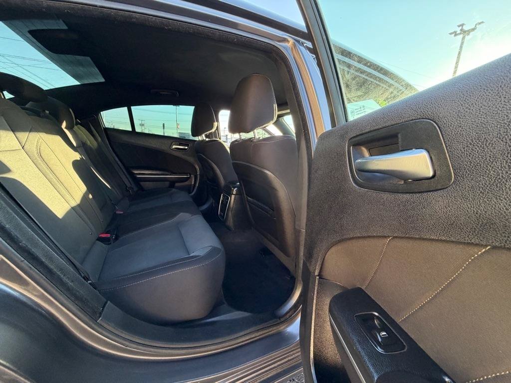 Used 2015 Dodge Charger R/T w/ Driver Confidence Group RWD image 18