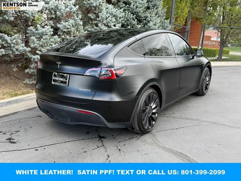 Used 2023 Tesla Model Y Performance image 7