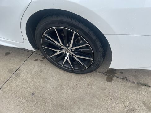 Used 2024 Toyota Camry SE w/ Cold Weather Package AWD/4WD image 12