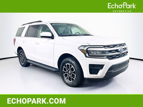 Used 2024 Ford Expedition XLT image 1