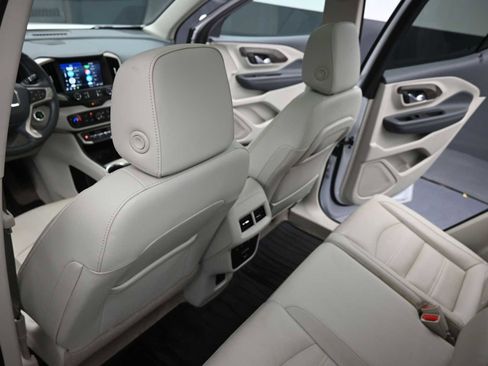 Used 2024 GMC Terrain Denali w/ Denali Premium Package image 24