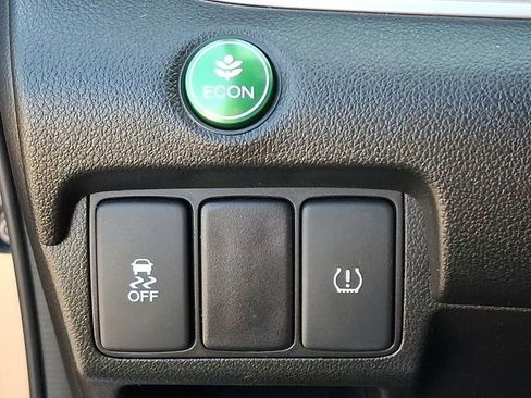 Used 2015 Honda CR-V LX image 24