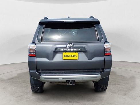 Used 2022 Toyota 4Runner TRD Off-Road Premium AWD/4WD image 4