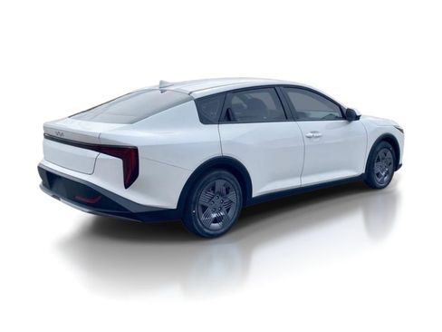New 2025 Kia K4 FWD image 5