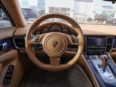 Used 2012 Porsche Panamera 4 image 44