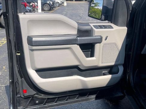 Used 2015 Ford F150 XL w/ Equipment Group 101A Mid RWD image 22