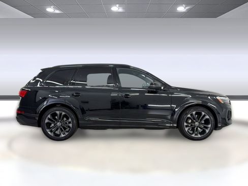 Used 2025 Audi Q7 3.0T Premium Plus w/ Premium Plus Package AWD/4WD image 8