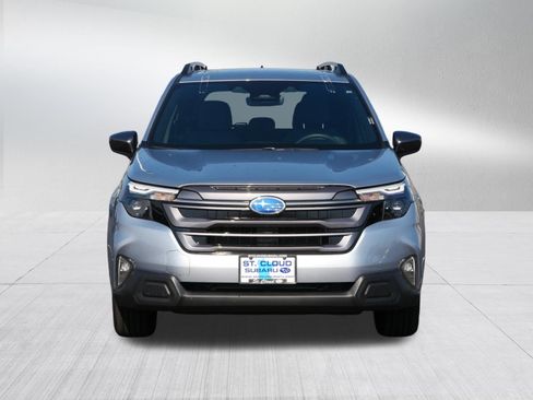 Used 2026 Subaru Forester Premium AWD/4WD image 2