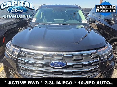 Used 2025 Ford Explorer Active RWD image 2