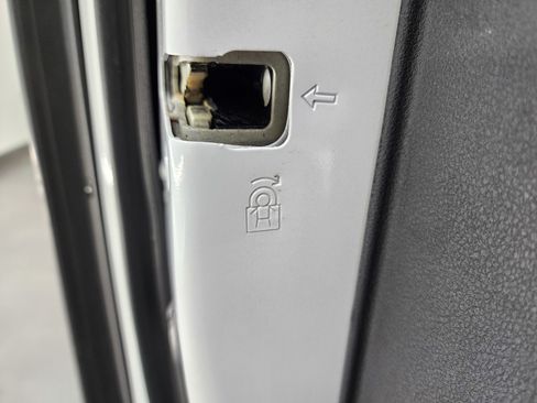 Used 2022 Ford F150 XLT w/ Equipment Group 302A High image 41