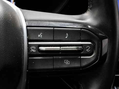Used 2023 Chevrolet Colorado LT w/ LT Convenience Package II AWD/4WD image 27