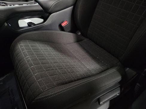 Certified 2023 Honda HR-V LX image 17