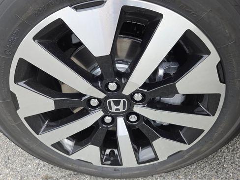 New 2026 Honda Odyssey EX-L image 13