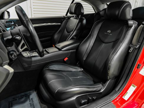 Used 2011 INFINITI G37 Sport w/ Premium Pkg image 32