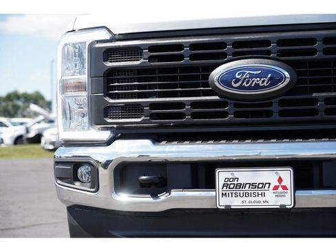Used 2024 Ford F250 XL image 9
