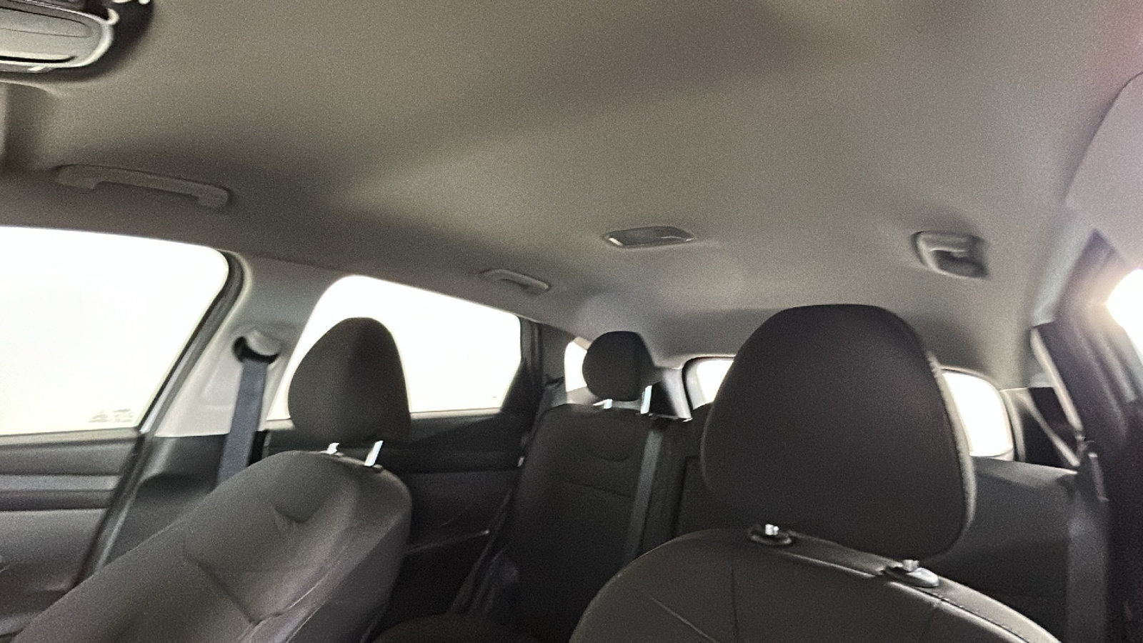 Used 2026 Hyundai Tucson SE FWD image 14