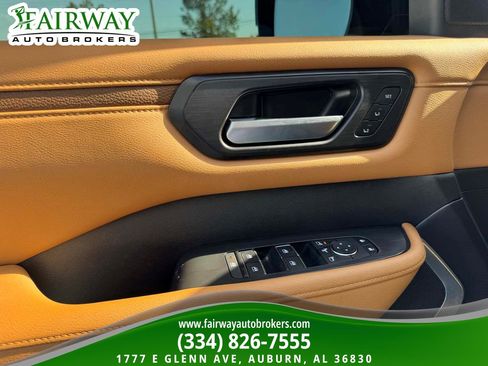 Used 2025 Nissan Armada Platinum Reserve AWD/4WD image 53
