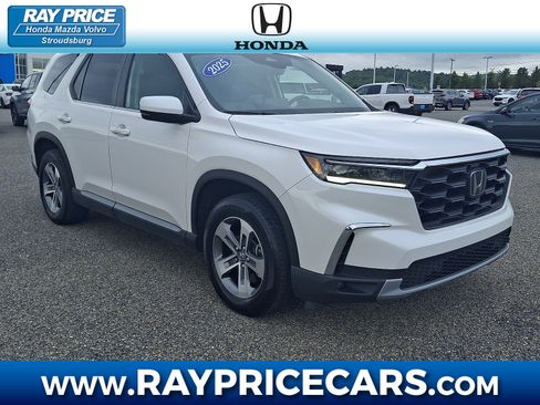 Used 2025 Honda Pilot EX-L image 1
