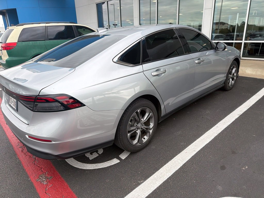 Used 2024 Honda Accord EX image 4