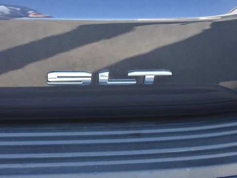 Used 2023 GMC Yukon SLT w/ LPO, Floor Liner Package image 7