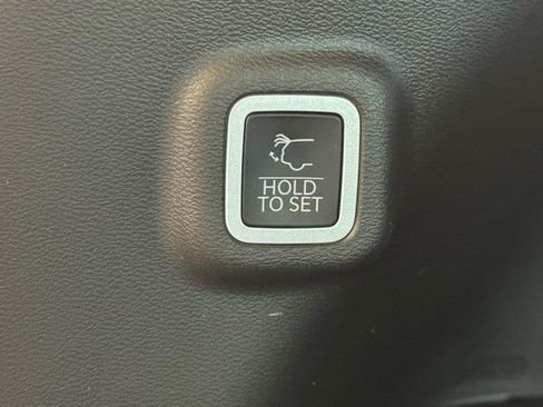 New 2026 Jeep Cherokee Limited image 34