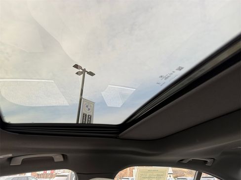 Certified 2025 BMW i5 xDrive40 w/ Premium Package image 34