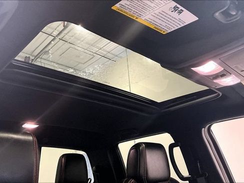 Used 2023 Nissan Frontier PRO-4X AWD/4WD image 34