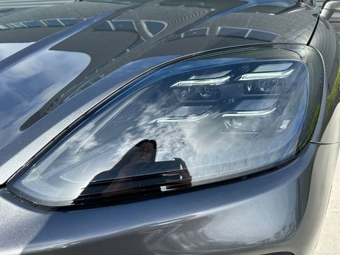 Used 2024 Porsche Cayenne S image 13