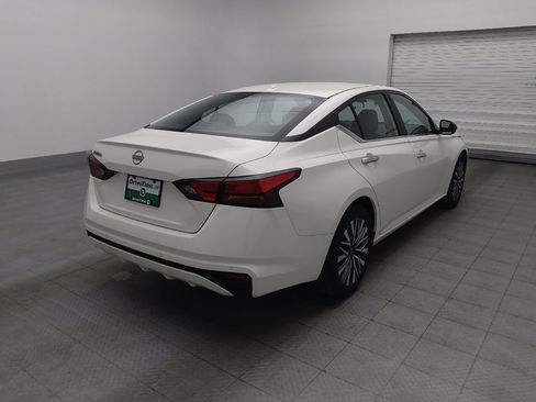 Used 2025 Nissan Altima 2.5 SV FWD image 9