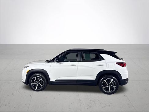 Used 2021 Chevrolet TrailBlazer RS w/ Sun and Liftgate Package AWD/4WD image 9