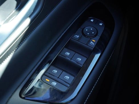 New 2026 Nissan Murano SV image 9