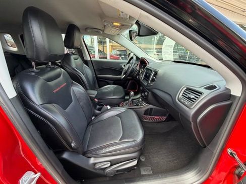 Used 2017 Jeep Compass Trailhawk w/ Leather Interior Group AWD/4WD image 11