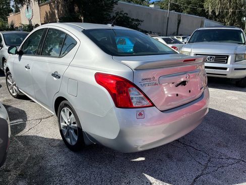 Used 2014 Nissan Versa SL w/ Tech Package image 6