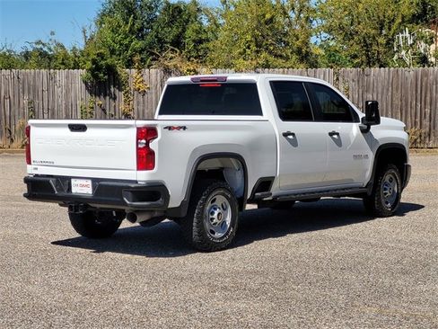 Used 2024 Chevrolet Silverado 2500 W/T image 4