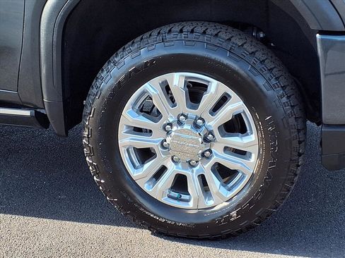 Used 2022 GMC Sierra 3500 Denali image 31