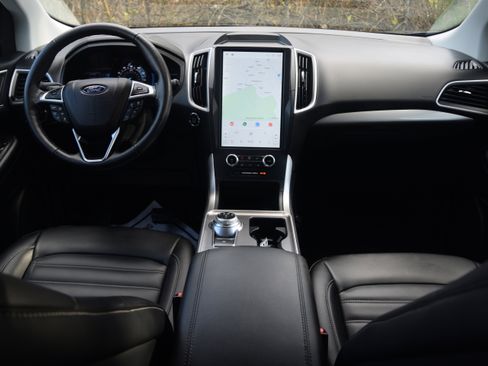 Used 2023 Ford Edge SEL w/ Convenience Package image 8