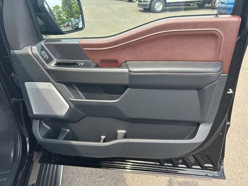 Used 2023 Ford F150 Lariat w/ Equipment Group 502A High image 17