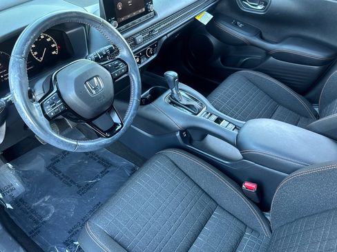Used 2024 Honda HR-V Sport image 4