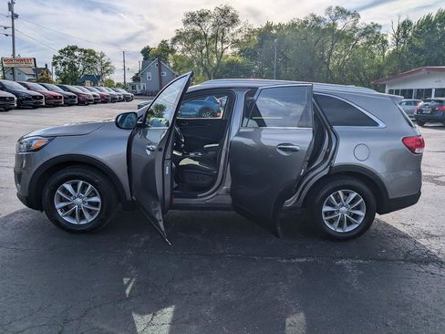 Used 2016 Kia Sorento AWD w/ LX Convenience Package image 5